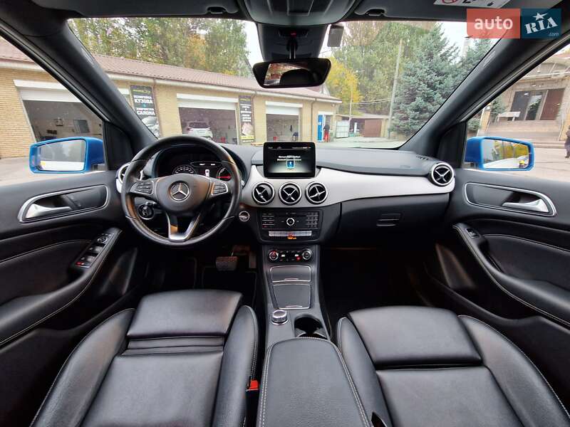 Хетчбек Mercedes-Benz B-Class 2016 в Дніпрі фото 24 Хетчбек Mercedes-Benz B-Class 2016 в Дніпрі