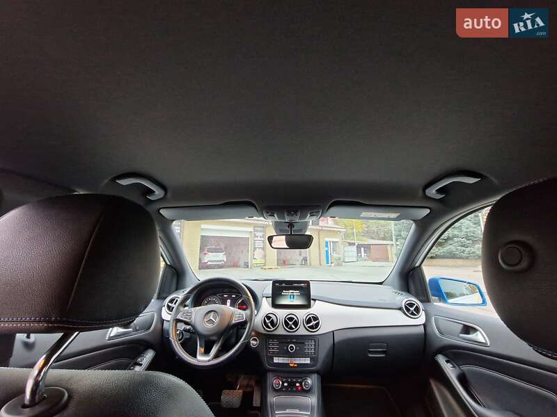 Хетчбек Mercedes-Benz B-Class 2016 в Дніпрі фото 26 Хетчбек Mercedes-Benz B-Class 2016 в Дніпрі