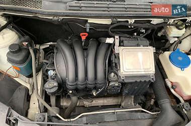Хэтчбек Mercedes-Benz B-Class 2010 в 