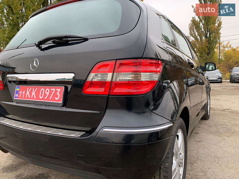 Хетчбек Mercedes-Benz B-Class 2010 в Києві фото 4 Хетчбек Mercedes-Benz B-Class 2010 в Києві