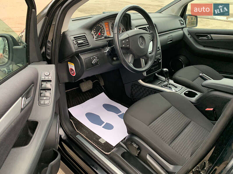 Хетчбек Mercedes-Benz B-Class 2010 в Києві фото 22 Хетчбек Mercedes-Benz B-Class 2010 в Києві