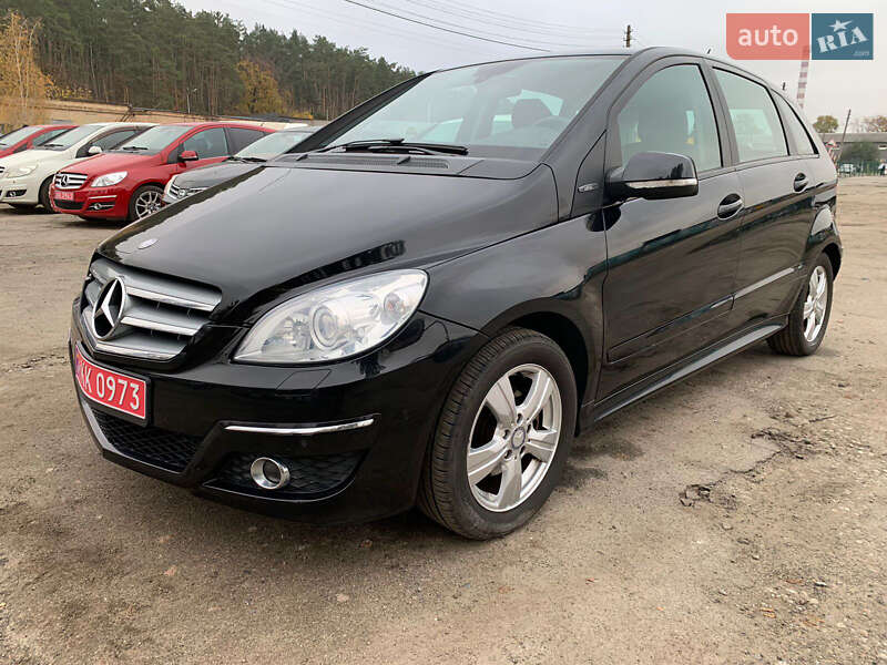 Хетчбек Mercedes-Benz B-Class 2010 в Києві фото 42 Хетчбек Mercedes-Benz B-Class 2010 в Києві
