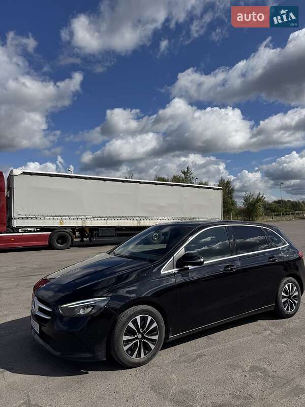 Хетчбек Mercedes-Benz B-Class 2021 в Ірпені фото Хетчбек Mercedes-Benz B-Class 2021 в Ірпені