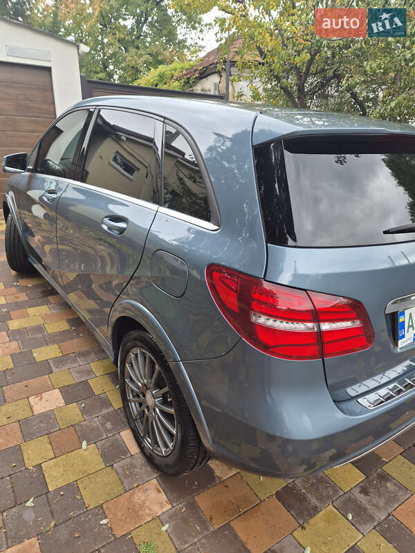 Хэтчбек Mercedes-Benz B-Class 2015 в Днепре фото 2 Хэтчбек Mercedes-Benz B-Class 2015 в Днепре