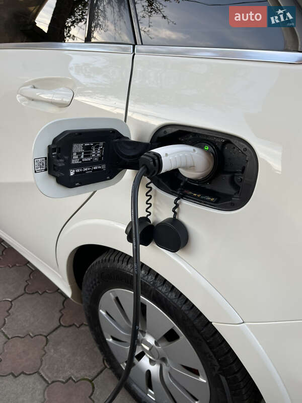 Хэтчбек Mercedes-Benz B-Class 2015 в Львове фото 19 Хэтчбек Mercedes-Benz B-Class 2015 в Львове