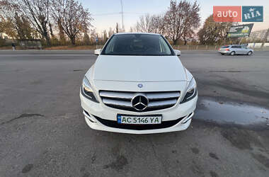 Хэтчбек Mercedes-Benz B-Class 2015 в 