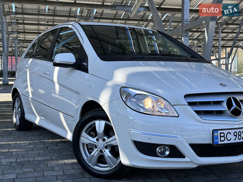 Хетчбек Mercedes-Benz B-Class 2010 в Львові фото 9 Хетчбек Mercedes-Benz B-Class 2010 в Львові
