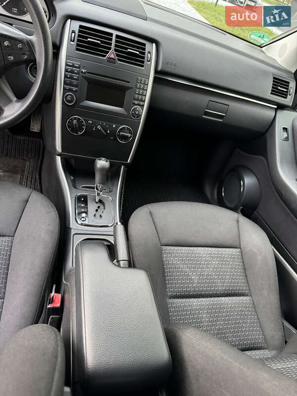 Хэтчбек Mercedes-Benz B-Class 2008 в Вараше фото 11 Хэтчбек Mercedes-Benz B-Class 2008 в Вараше
