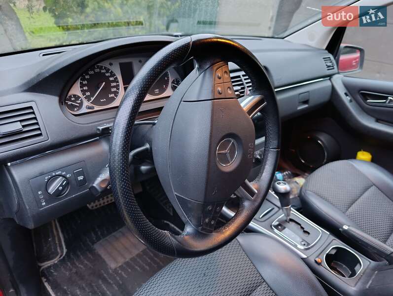 Хетчбек Mercedes-Benz B-Class 2011 в Броварах фото 5 Хетчбек Mercedes-Benz B-Class 2011 в Броварах