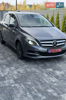 Хэтчбек Mercedes-Benz B-Class 2015 в Ковеле Хэтчбек Mercedes-Benz B-Class 2015 в Ковеле