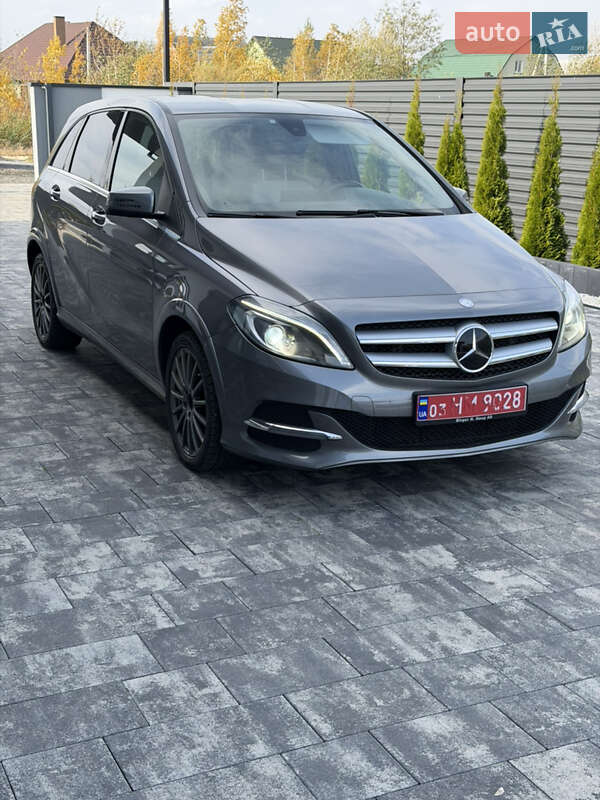 Mercedes-Benz B-Class 2015 Mercedes-Benz B-Class 2015