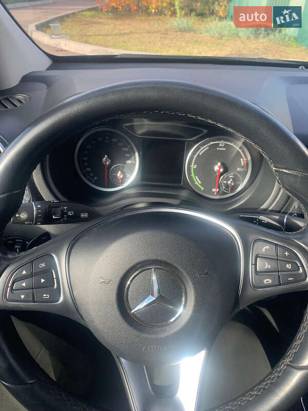 Хэтчбек Mercedes-Benz B-Class 2017 в Козине