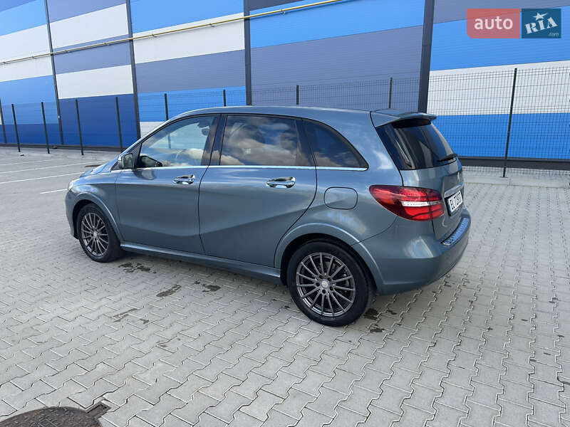 Хетчбек Mercedes-Benz B-Class 2015 в Львові фото 39 Хетчбек Mercedes-Benz B-Class 2015 в Львові