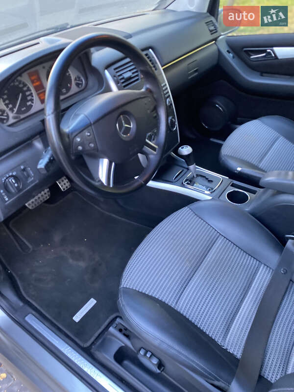 Хетчбек Mercedes-Benz B-Class 2007 в Одесі фото 19 Хетчбек Mercedes-Benz B-Class 2007 в Одесі