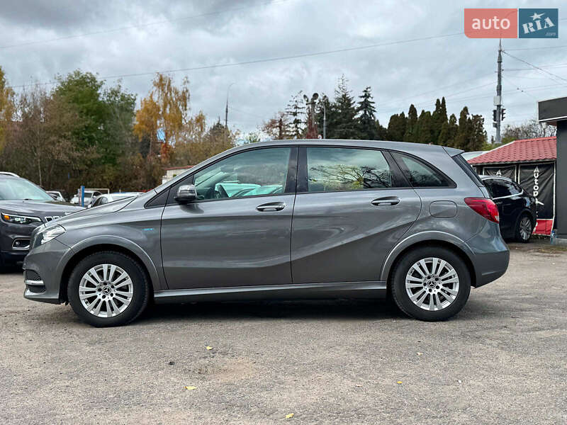 Хетчбек Mercedes-Benz B-Class 2017 в Вінниці фото 5 Хетчбек Mercedes-Benz B-Class 2017 в Вінниці