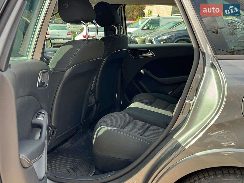 Хетчбек Mercedes-Benz B-Class 2017 в Вінниці фото 35 Хетчбек Mercedes-Benz B-Class 2017 в Вінниці