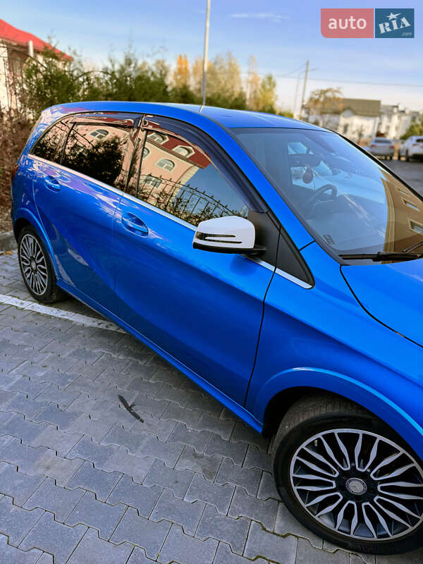 Хэтчбек Mercedes-Benz B-Class 2016 в Киеве фото 7 Хэтчбек Mercedes-Benz B-Class 2016 в Киеве