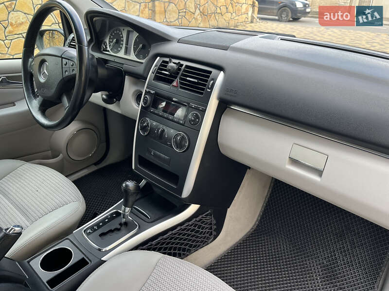 Хэтчбек Mercedes-Benz B-Class 2005 в Могилев-Подольске