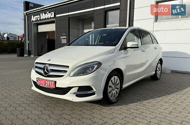 Хетчбек Mercedes-Benz B-Class 2015 в Радехові Хетчбек Mercedes-Benz B-Class 2015 в Радехові