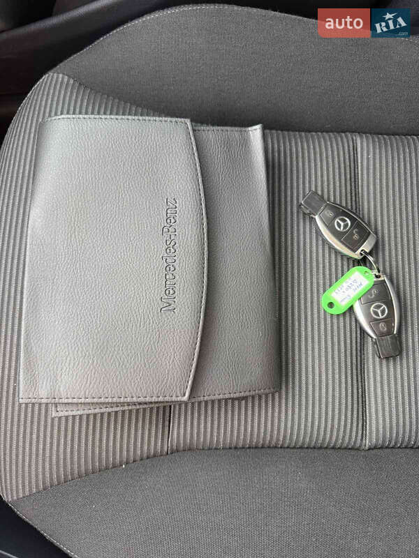 Хэтчбек Mercedes-Benz B-Class 2015 в Радехове фото 17 Хэтчбек Mercedes-Benz B-Class 2015 в Радехове