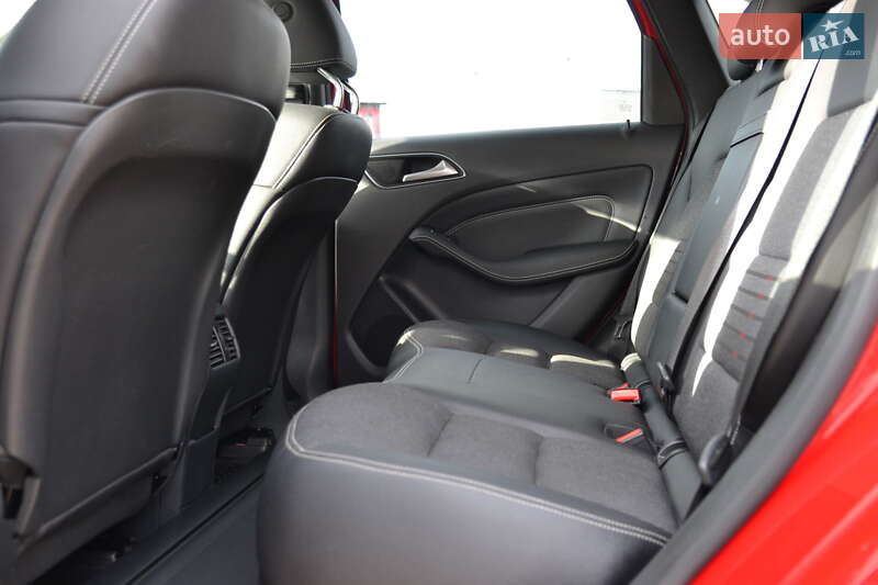 Хэтчбек Mercedes-Benz B-Class 2015 в Луцке