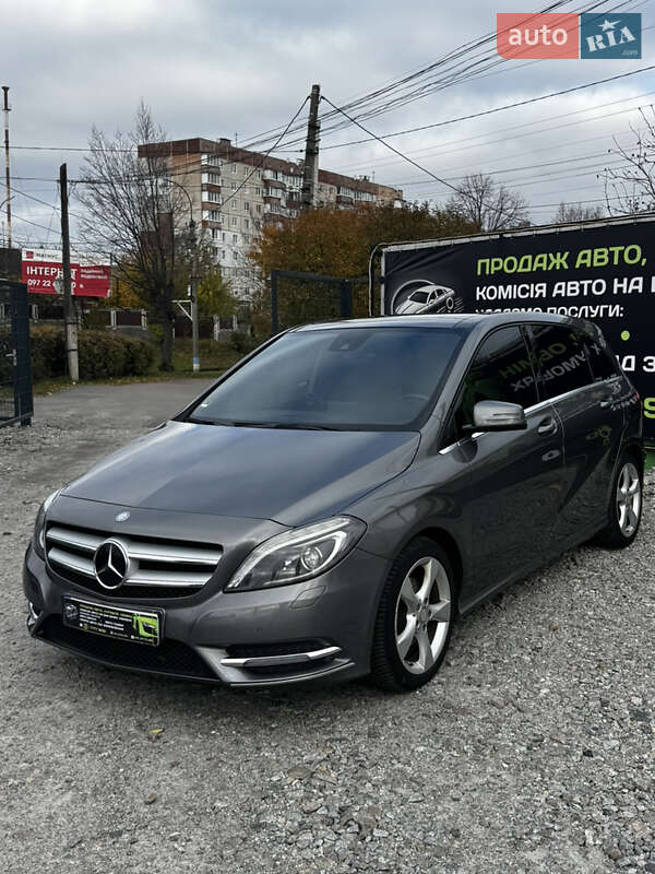 Mercedes-Benz B-Class 2012