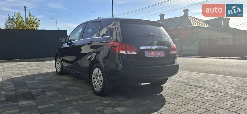 Хэтчбек Mercedes-Benz B-Class 2015 в Остроге