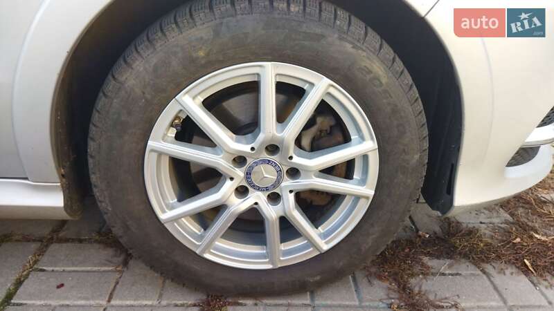 Хэтчбек Mercedes-Benz B-Class 2016 в Киеве