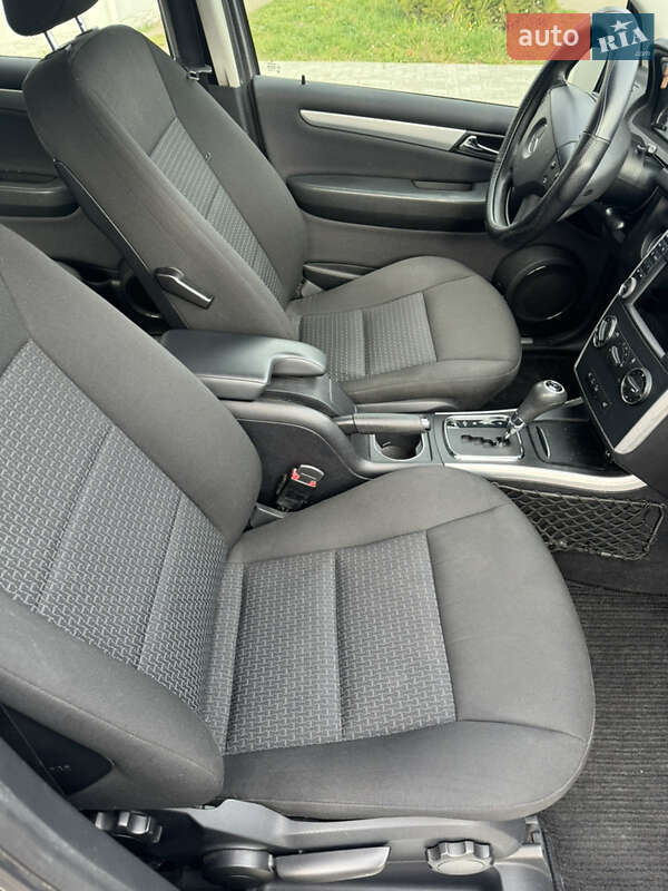 Хетчбек Mercedes-Benz B-Class 2011 в Сарнах фото 6 Хетчбек Mercedes-Benz B-Class 2011 в Сарнах