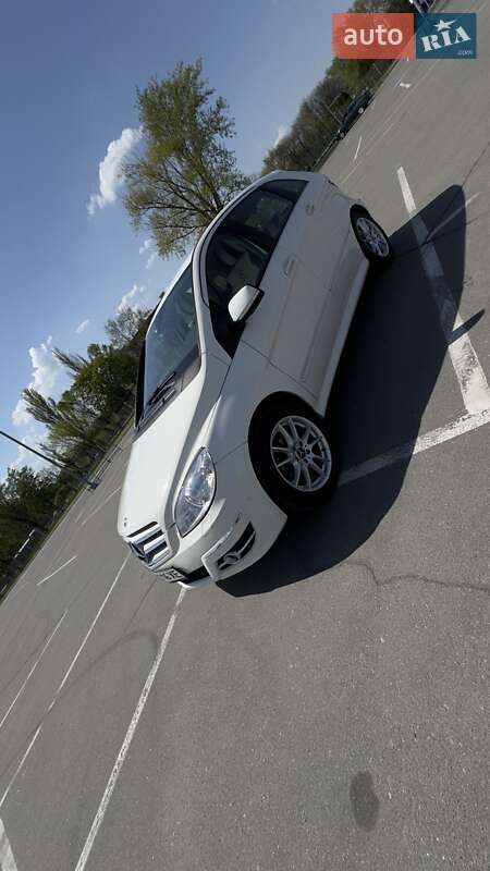 Хетчбек Mercedes-Benz B-Class 2009 в Дніпрі