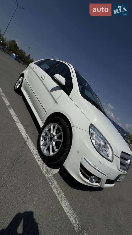 Хетчбек Mercedes-Benz B-Class 2009 в Дніпрі