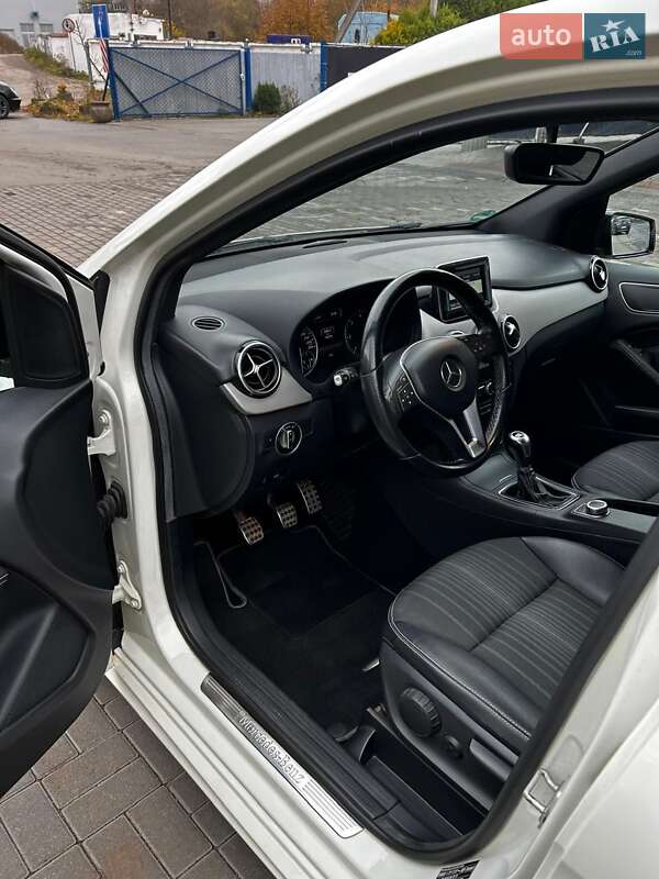 Хэтчбек Mercedes-Benz B-Class 2014 в Львове