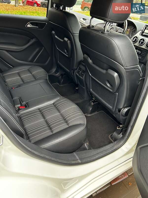 Хэтчбек Mercedes-Benz B-Class 2014 в Львове