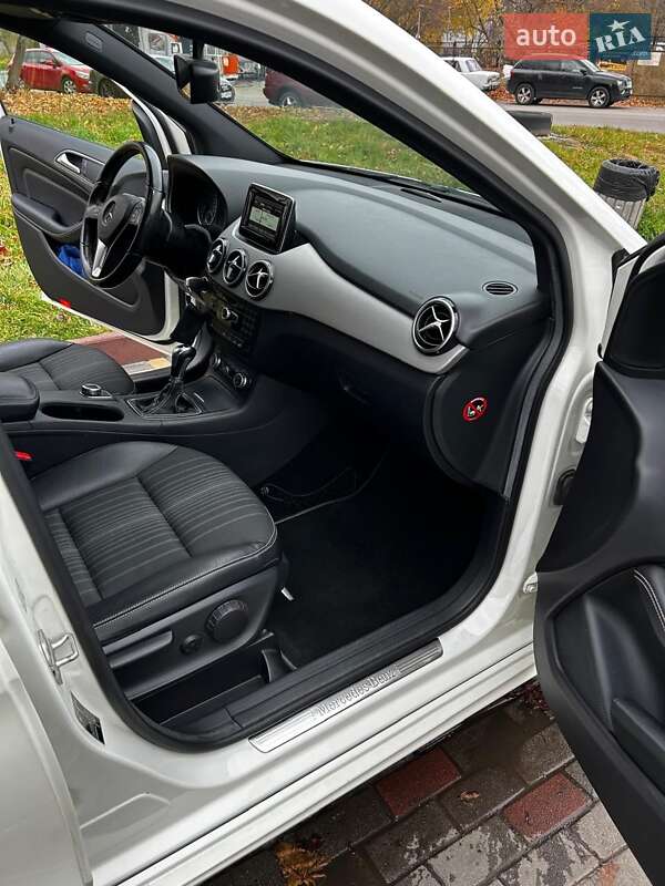 Хэтчбек Mercedes-Benz B-Class 2014 в Львове
