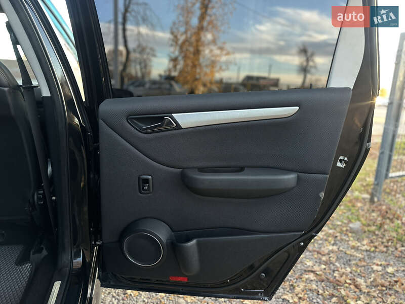 Хэтчбек Mercedes-Benz B-Class 2010 в Виннице фото 42 Хэтчбек Mercedes-Benz B-Class 2010 в Виннице