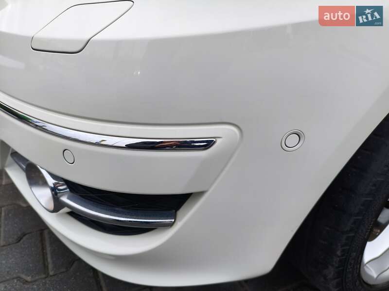 Хэтчбек Mercedes-Benz B-Class 2010 в Киеве фото 23 Хэтчбек Mercedes-Benz B-Class 2010 в Киеве