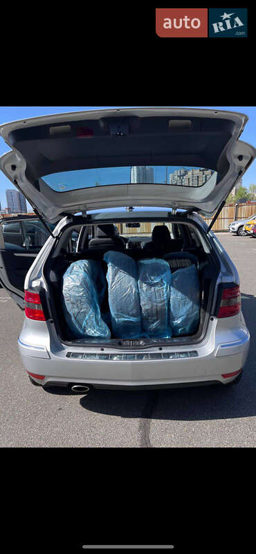 Хэтчбек Mercedes-Benz B-Class 2008 в Киеве фото 6 Хэтчбек Mercedes-Benz B-Class 2008 в Киеве