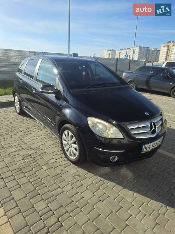 Хэтчбек Mercedes-Benz B-Class 2009 в Старой Синяве
