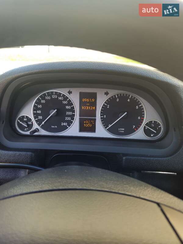 Хэтчбек Mercedes-Benz B-Class 2009 в Старой Синяве