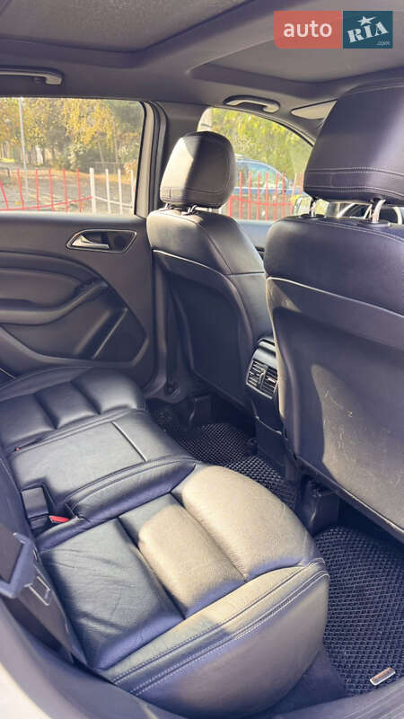 Хетчбек Mercedes-Benz B-Class 2014 в Одесі фото 25 Хетчбек Mercedes-Benz B-Class 2014 в Одесі