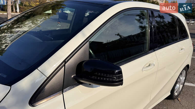 Хетчбек Mercedes-Benz B-Class 2014 в Одесі фото 37 Хетчбек Mercedes-Benz B-Class 2014 в Одесі
