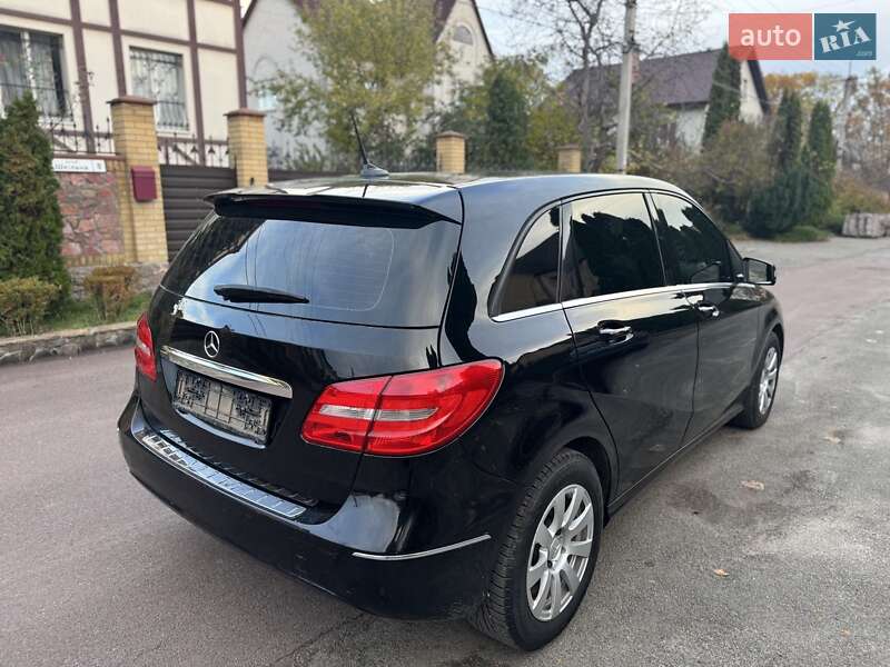 Хэтчбек Mercedes-Benz B-Class 2014 в Киеве фото 12 Хэтчбек Mercedes-Benz B-Class 2014 в Киеве