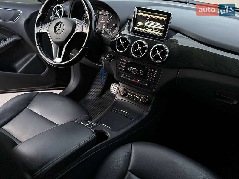 Хэтчбек Mercedes-Benz B-Class 2014 в Киеве фото 15 Хэтчбек Mercedes-Benz B-Class 2014 в Киеве