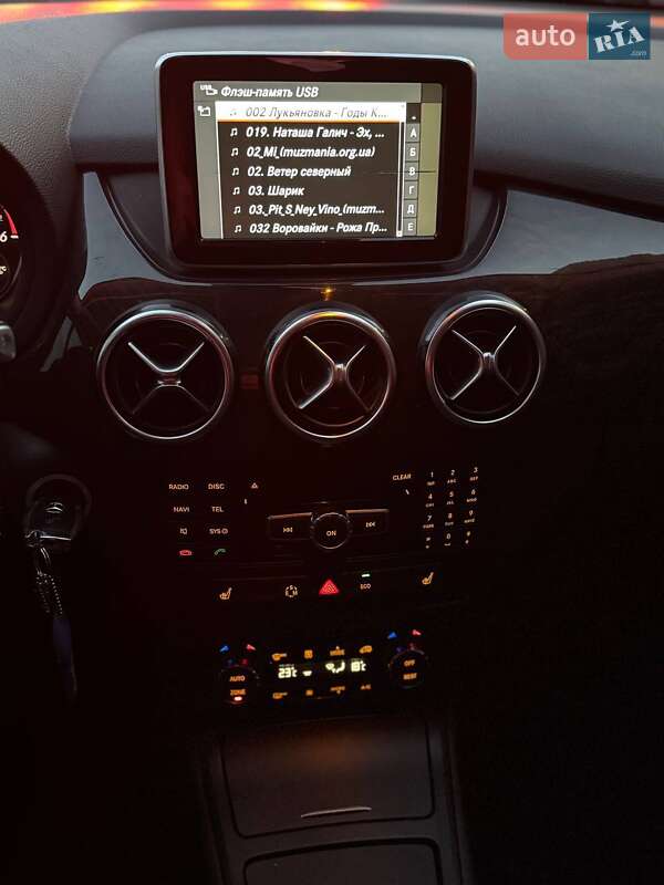 Хэтчбек Mercedes-Benz B-Class 2014 в Киеве фото 25 Хэтчбек Mercedes-Benz B-Class 2014 в Киеве