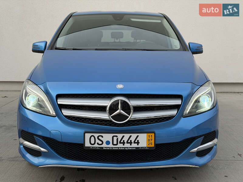 Хэтчбек Mercedes-Benz B-Class 2016 в Луцке фото 3 Хэтчбек Mercedes-Benz B-Class 2016 в Луцке