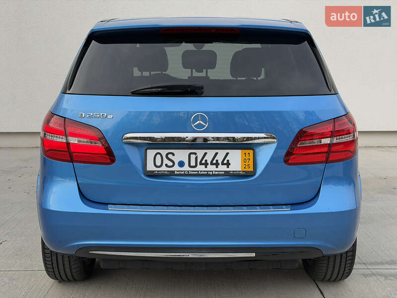 Хэтчбек Mercedes-Benz B-Class 2016 в Луцке фото 8 Хэтчбек Mercedes-Benz B-Class 2016 в Луцке