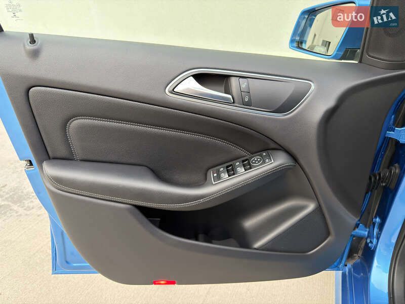 Хэтчбек Mercedes-Benz B-Class 2016 в Луцке фото 18 Хэтчбек Mercedes-Benz B-Class 2016 в Луцке