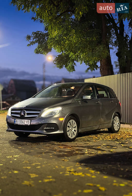 Хэтчбек Mercedes-Benz B-Class 2014 в Броварах