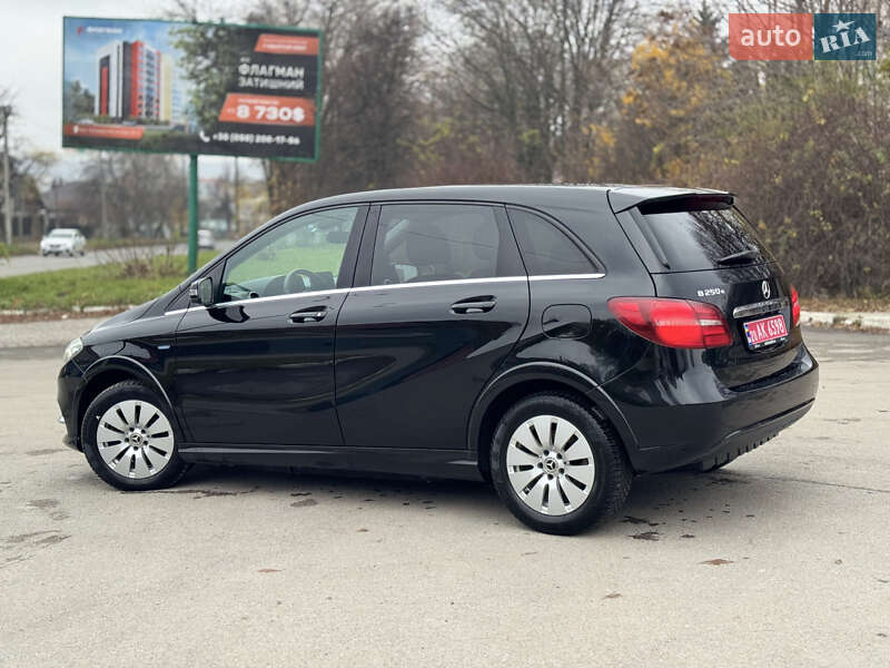 Хэтчбек Mercedes-Benz B-Class 2017 в Каменец-Подольском