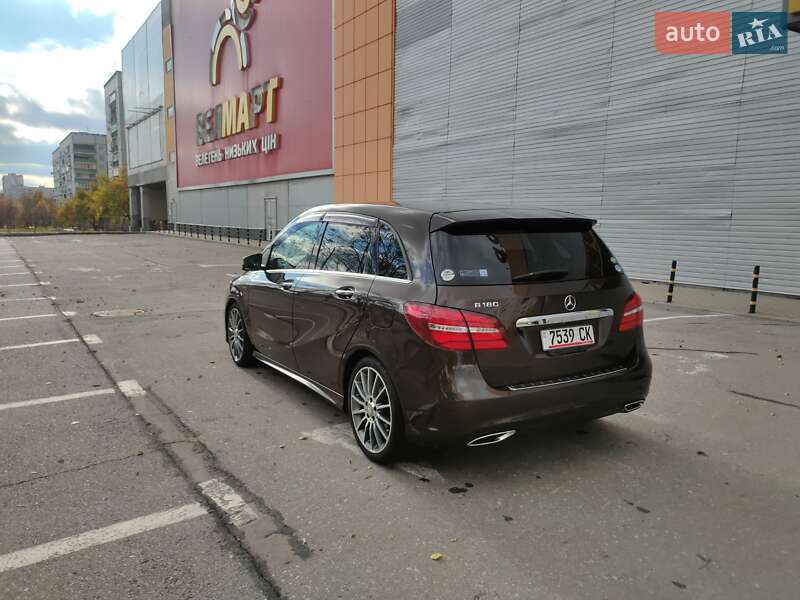 Хэтчбек Mercedes-Benz B-Class 2015 в Киеве